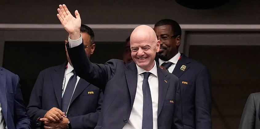 Kartoni i kuq për Balogun, Parlamenti Evropian do të kërkojë hetim për presidentin e FIFA-s