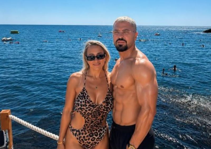 Labinot Rexha publikon foto me bashkëshorten, ndjekësit e akuzojnë për përdorim të fotoshopit