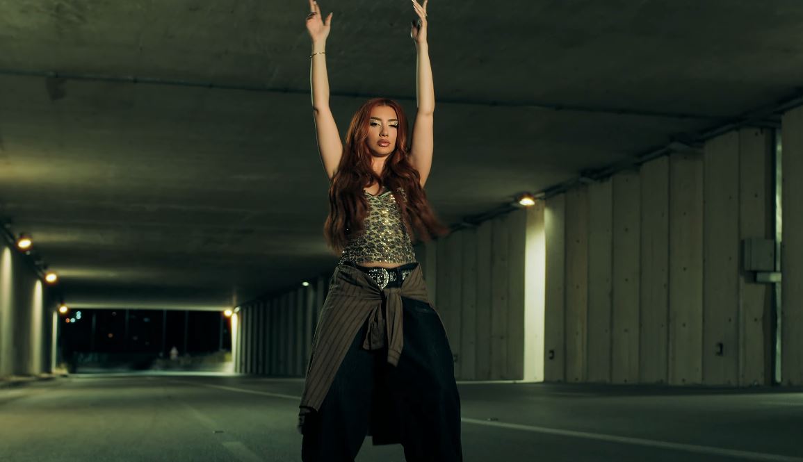 Melinda Ademi publikon këngën e re, kësaj radhe duet (VIDEO)