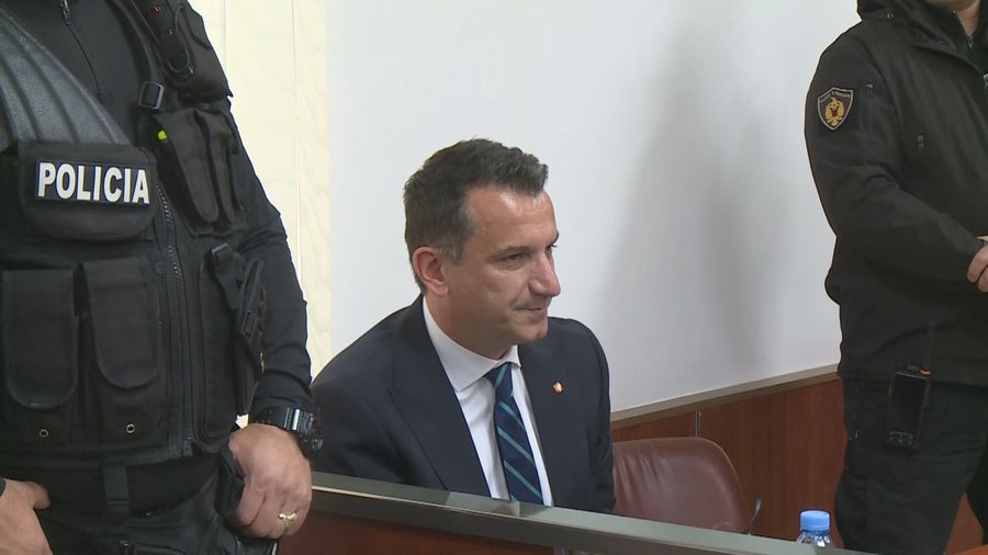 Gjyqi i Veliajt, refuzohet kërkesa për shtyrje të seancave deri më 31 gusht