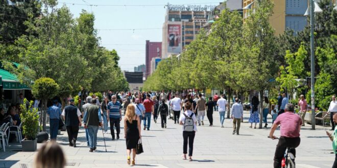 ​Popullsia e Kosovës po plaket, mosha mesatare pritet të arrijë në 49 vjeç deri më 2060